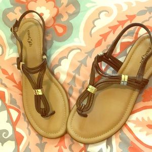 East 5th bronze size 7 sandal  like new